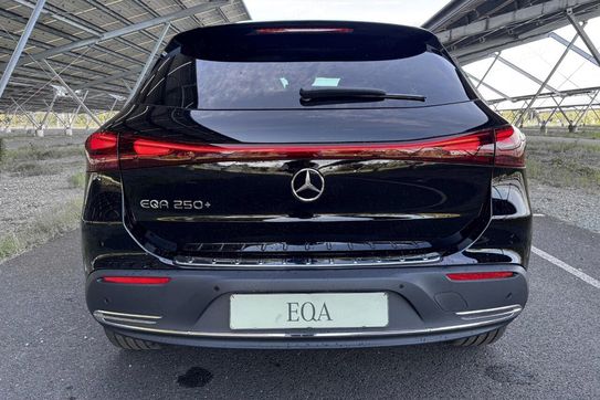 Mercedes EQA 250+  Progressive