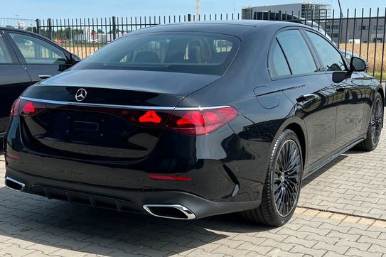 Mercedes Klasa E 220 d  4-Matic AMG