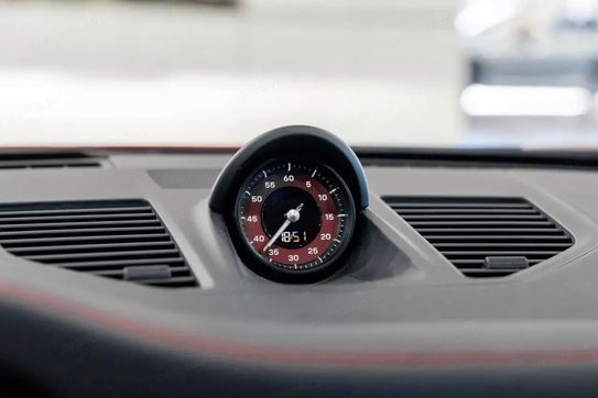 Porsche 911 Carrera 4 GTS