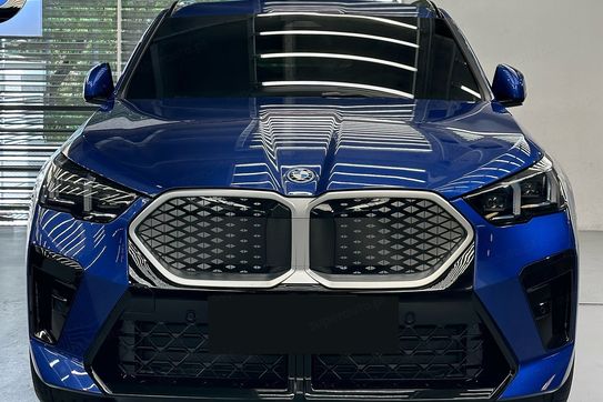 BMW iX2 eDrive20 M Sport