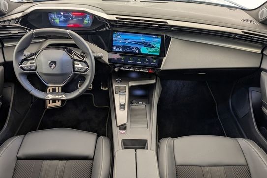 Peugeot 408 GT 1.2 mHEV e-DCS6