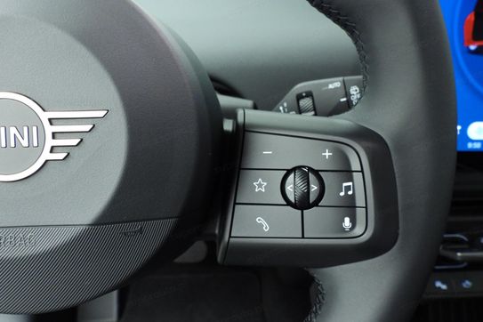 Mini Mini Cooper SE Linia Essential