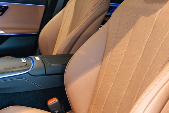 Mercedes Klasa E 200 4-Matic AMG