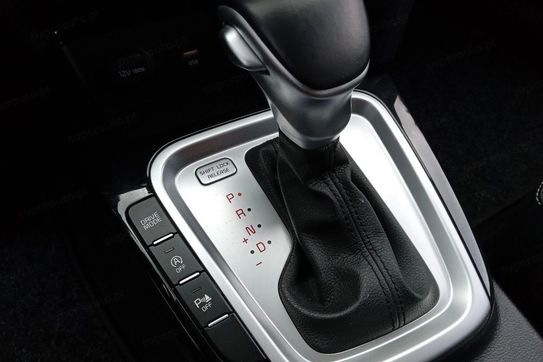 Kia Ceed 1.5 t-Gdi DCT7 Opf 48V Mild Hybrid Vision