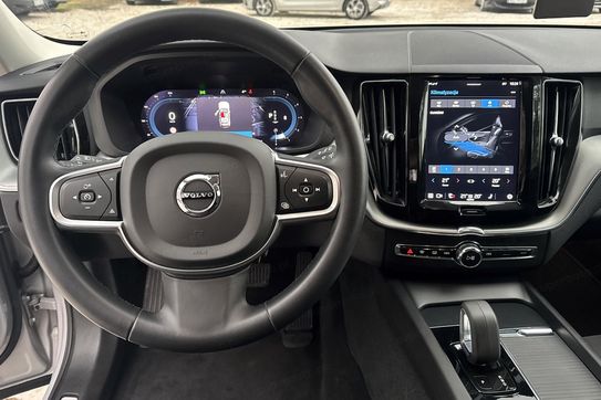 Volvo XC60 B4 D AWD Momentum Pro