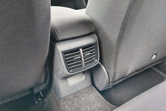 Skoda Fabia Essence 1.0 MPI