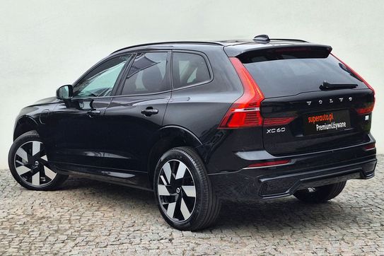 Volvo XC60 T8 Plug-In Hybrid AWD Plus Dark aut