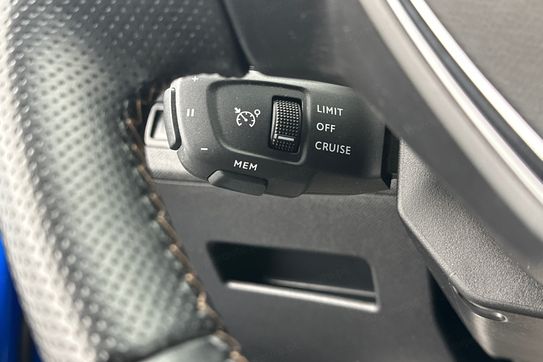 Peugeot 3008 GT 1.6 Hybrid e-EAT8 4x4