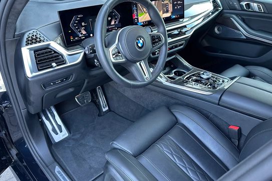 BMW X7 M60i xDrive