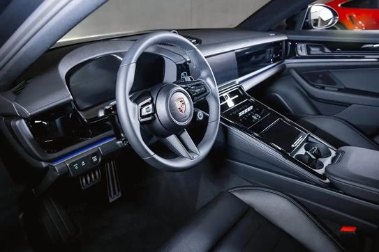 Porsche Panamera 4