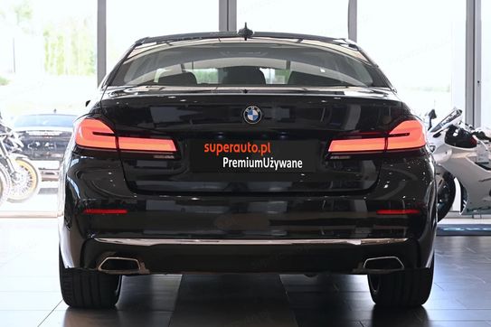 BMW Seria 5 540i xDrive Luxury Line