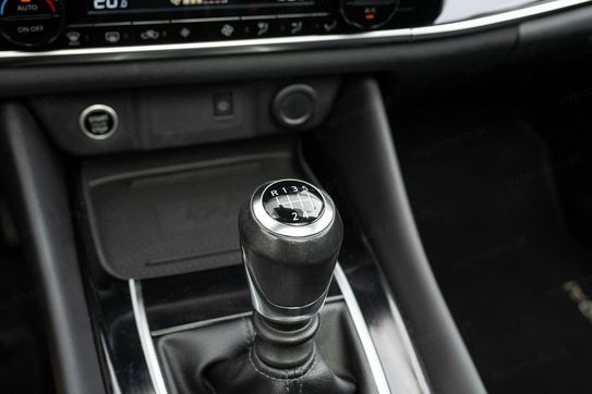 Nissan Qashqai 1.3 DIG-T MHEV Premiere Edition