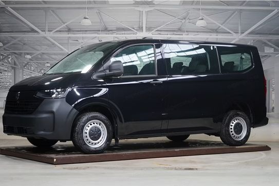 Volkswagen Transporter Kombi L2H1 aut.