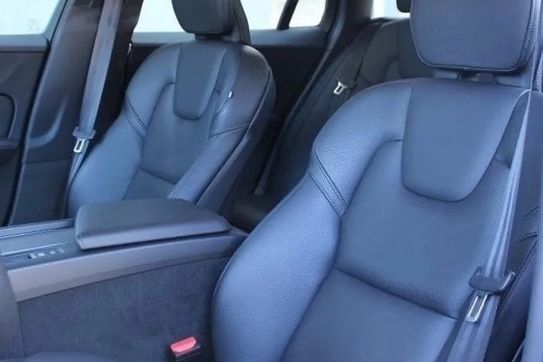 Volvo V60 B4 D Momentum Core
