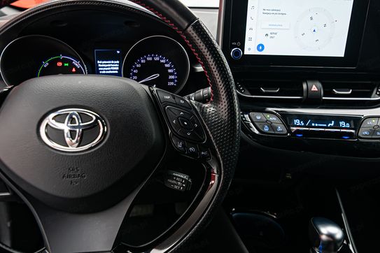 Toyota C-HR 1.8 Hybrid GR Sport