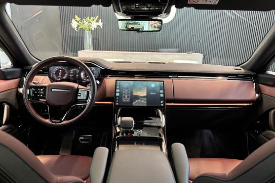 Land Rover Range Rover Sport D300 Dynamic HSE