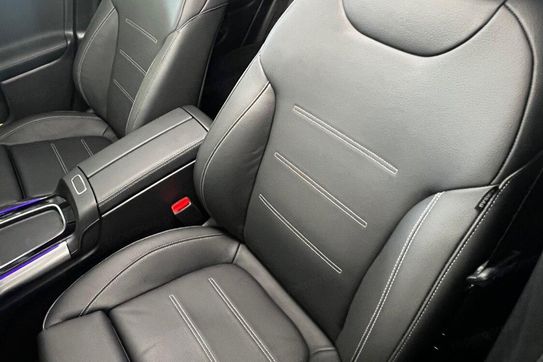 Mercedes GLA 200  AMG Line