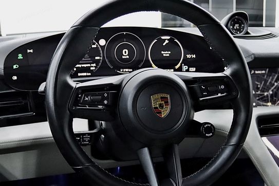 Porsche Taycan Turbo Cross Turismo