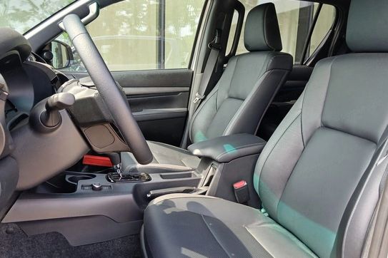 Toyota HiLux 2.8 d-4D Mhev Double Cab Invincible 4X4