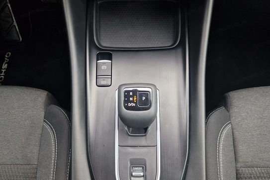 Nissan Qashqai 1.3 DIG-T mHEV N-Connecta Xtronic