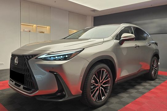Lexus NX 350h Omotenashi 2.5 Hybrid AWD