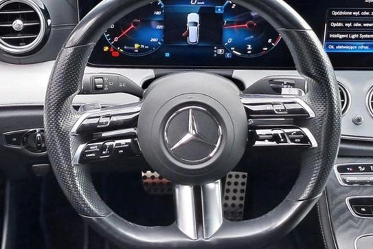 Mercedes Klasa E Kombi 220 d AMG Line