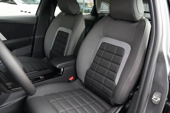 Citroen C4 Plus EAT8 1.2 PureTech