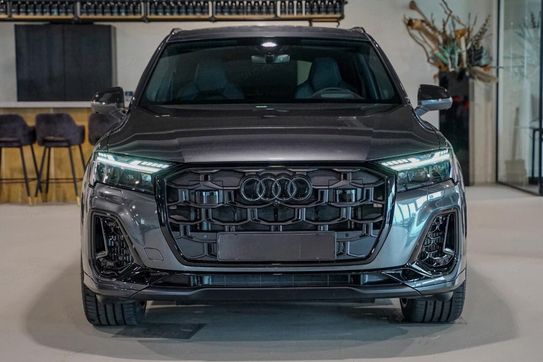 Audi Q7 TDI quattro S Line