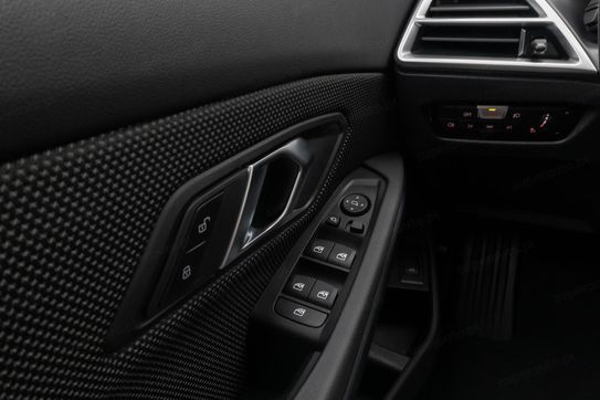 BMW Seria 3 330i xDrive