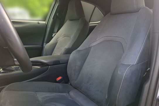 Lexus UX 200
