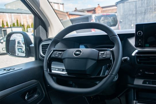Opel Zafira Life Extra Long L2H1 Business AT8