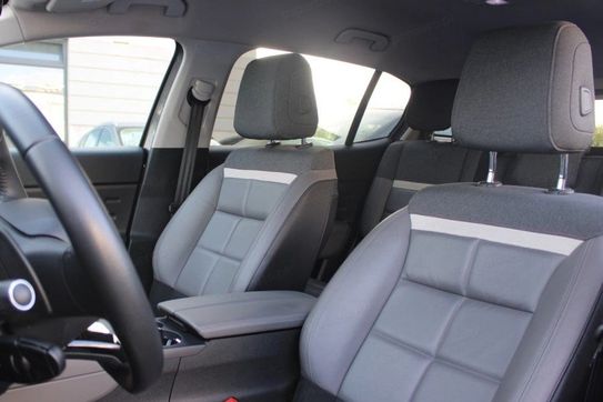 Citroen C5 Aircross 1.6 PureTech Business +