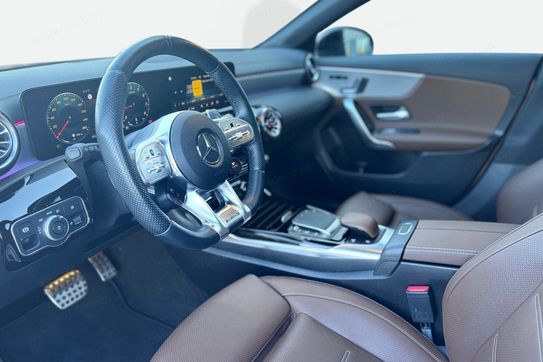 Mercedes CLA Shooting Brake 35 AMG 4MATIC