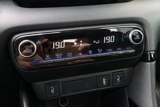 Toyota Yaris Hybrid 1.5 Selection Style