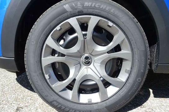 Citroen C3 Plus 1.2 mHEV