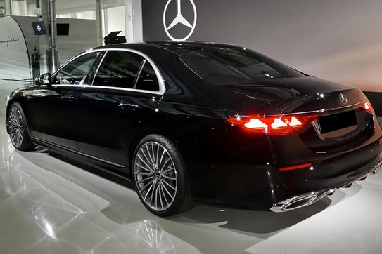 Mercedes Klasa S 450d 4-Matic Long 140y Launch Edition