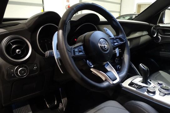 Alfa Romeo Stelvio Turbo Veloce Q4