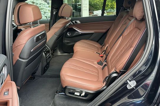 BMW X7 M60i xDrive