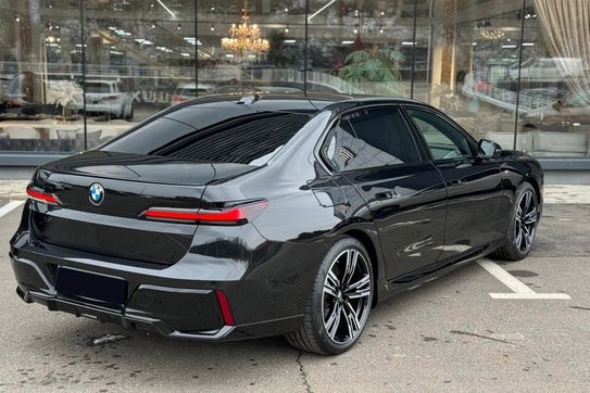 BMW Seria 7 740d xDrive M Sport