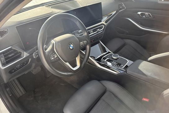 BMW Seria 3 320i xDrive
