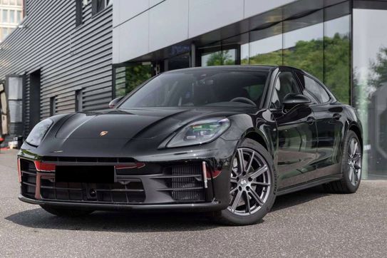 Porsche Panamera 4