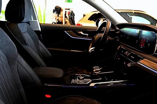 Hongqi HS5 2.0