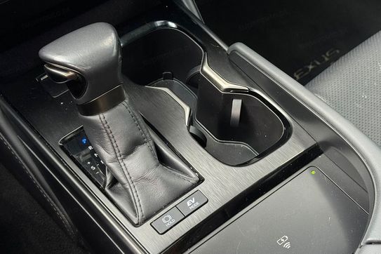 Lexus ES 300h Business Edition