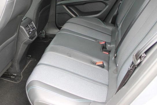 Peugeot 3008 1.5 BlueHDi EAT8