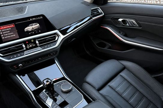 BMW Seria 3 Touring 320i M Sport