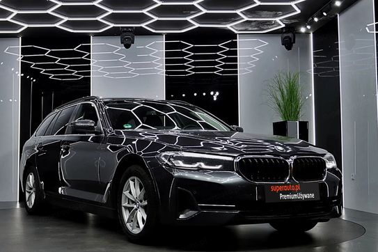 BMW Seria 5 530d Luxury Line aut