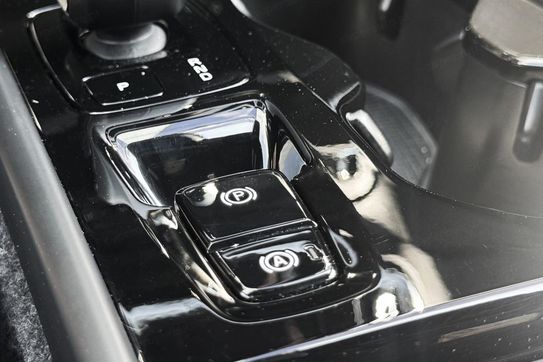 Volvo XC40 B3 Plus Dark aut