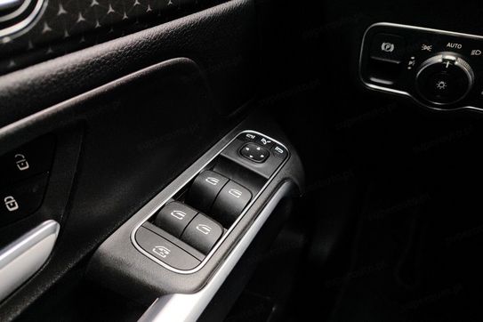 Mercedes GLB 200 Progressive