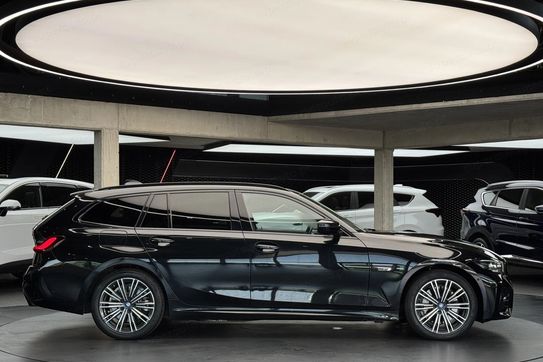 BMW Seria 3 330e PHEV xDrive M Sport aut