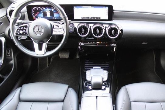 Mercedes CLA 200 d Progressive 8G-DCT